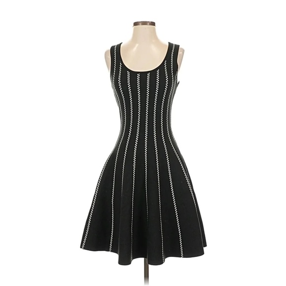 Soloiste flare black and white cocktail dress, Size S. Never worn - Picture 1 of 5